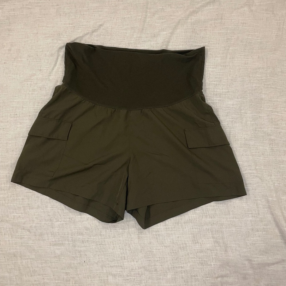 Old Navy Maternity shorts
